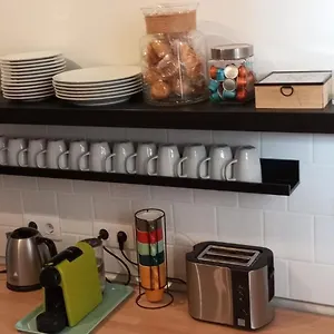 casa-consell-bailen-guest-house.topbarcelonahotels.com/